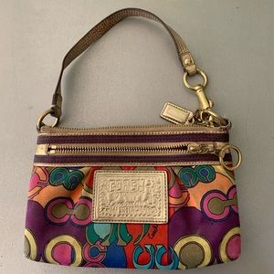 Coach Poppy Signature Wristlet - pre owned